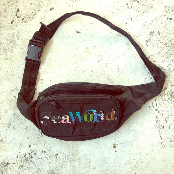 seaworld fanny pack